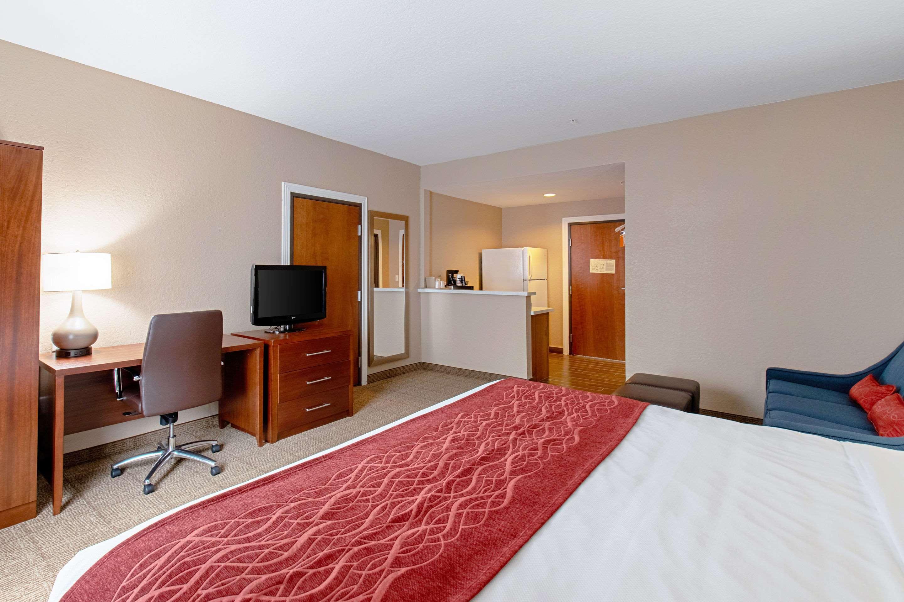 Comfort Inn & Suites And Suites Fredericksburg Eksteriør billede