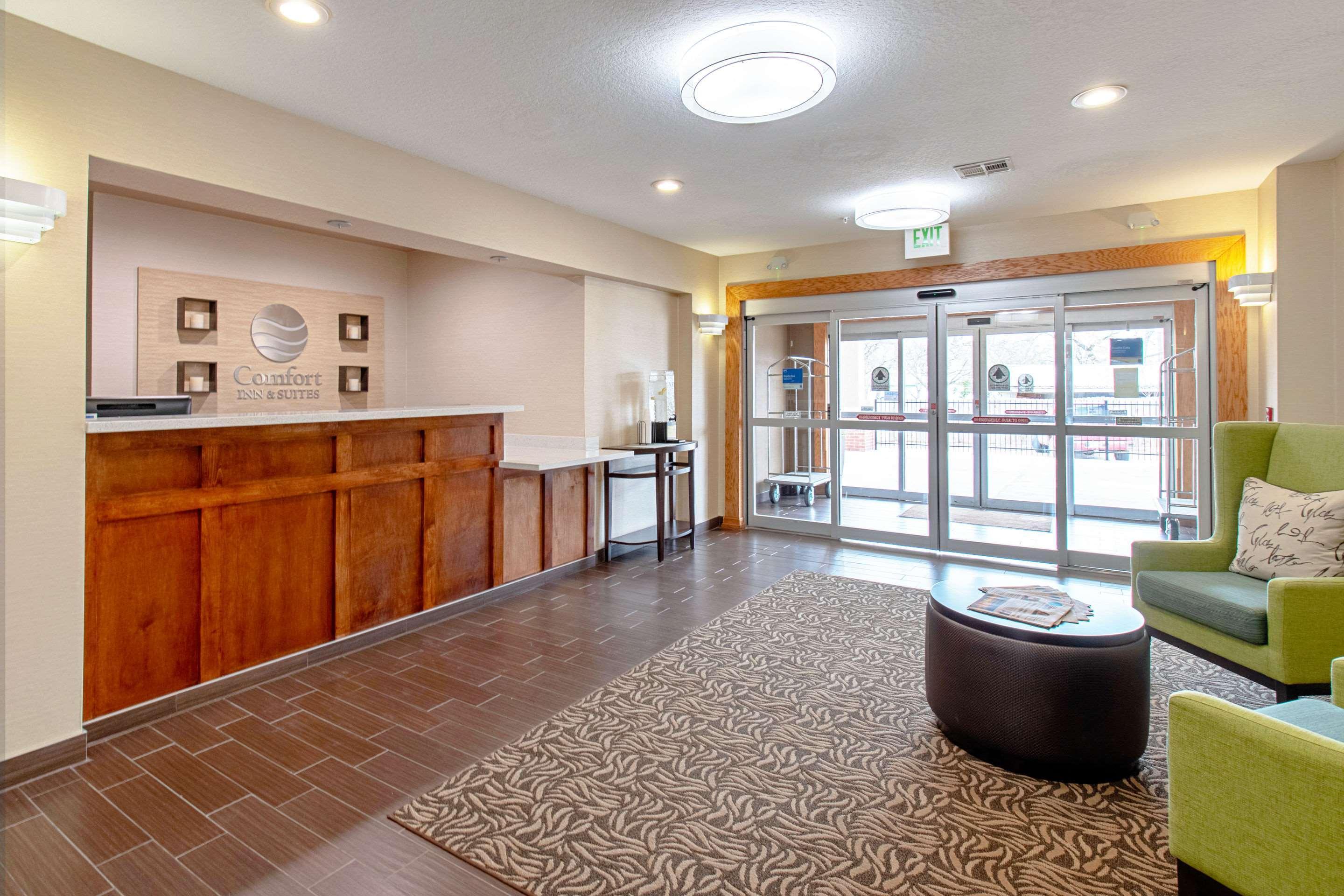 Comfort Inn & Suites And Suites Fredericksburg Eksteriør billede